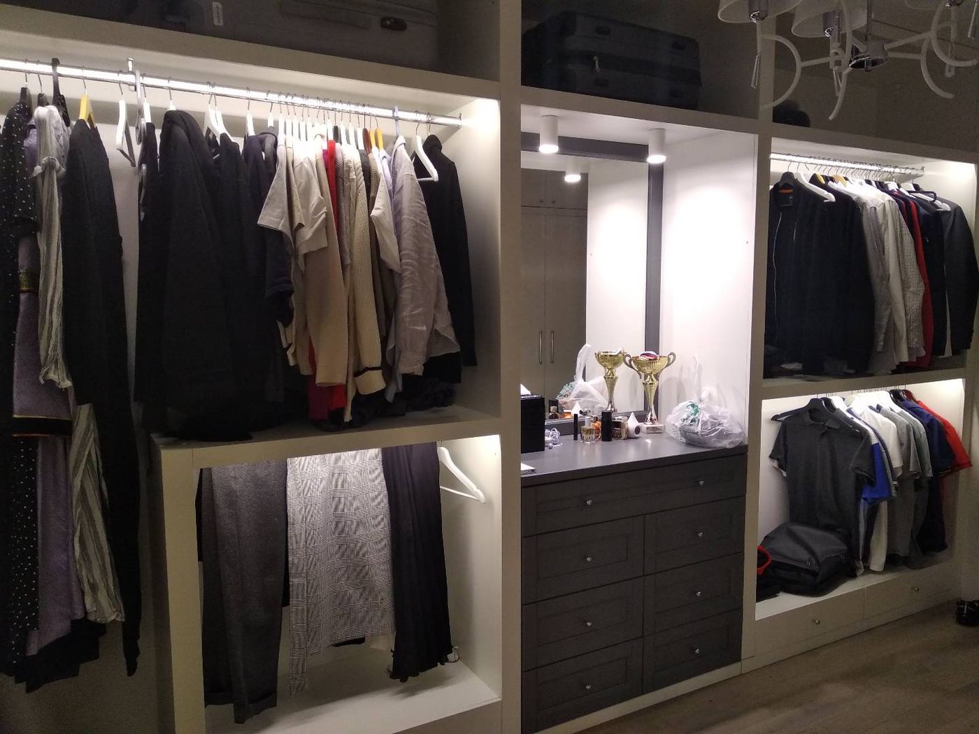 Closet wall with dressing table